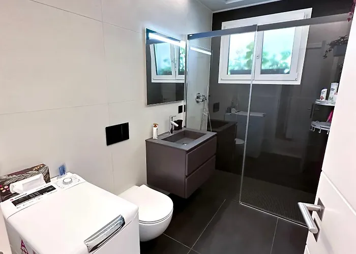 アパート Wonderful Apartament, Near The Lake ルガーノ